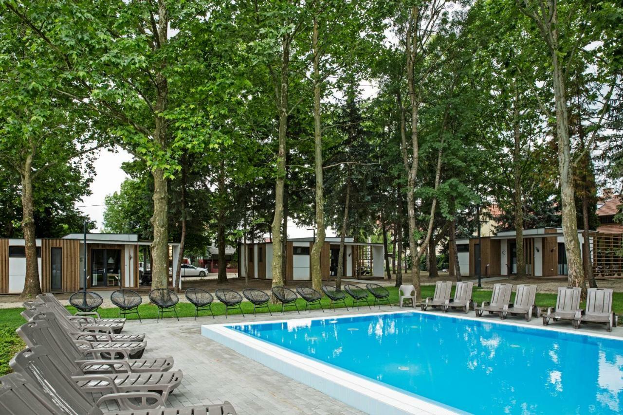Barack Thermal & Natura Apartments Tiszakécske Exteriér fotografie